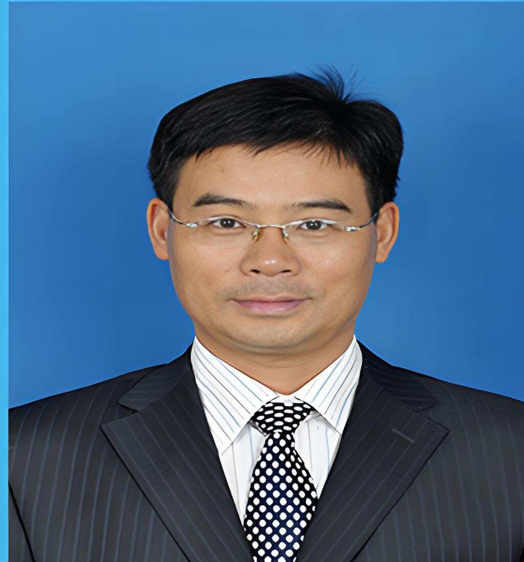 研究院院長：